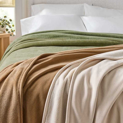 Wexford Super Soft Luxury Chenille Blanket , Full/Queen Size, Dark Cilantro - luxuryhomedecoridea.com