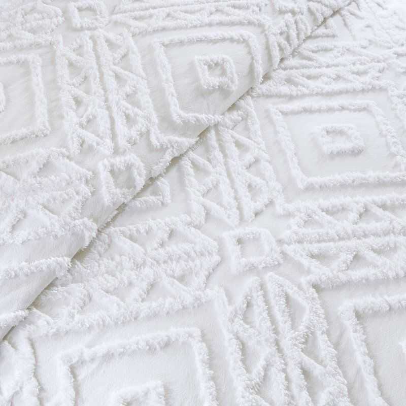 3-Piece White Chenille Cover Duvet Set, Full/Queen - luxuryhomedecoridea.com
