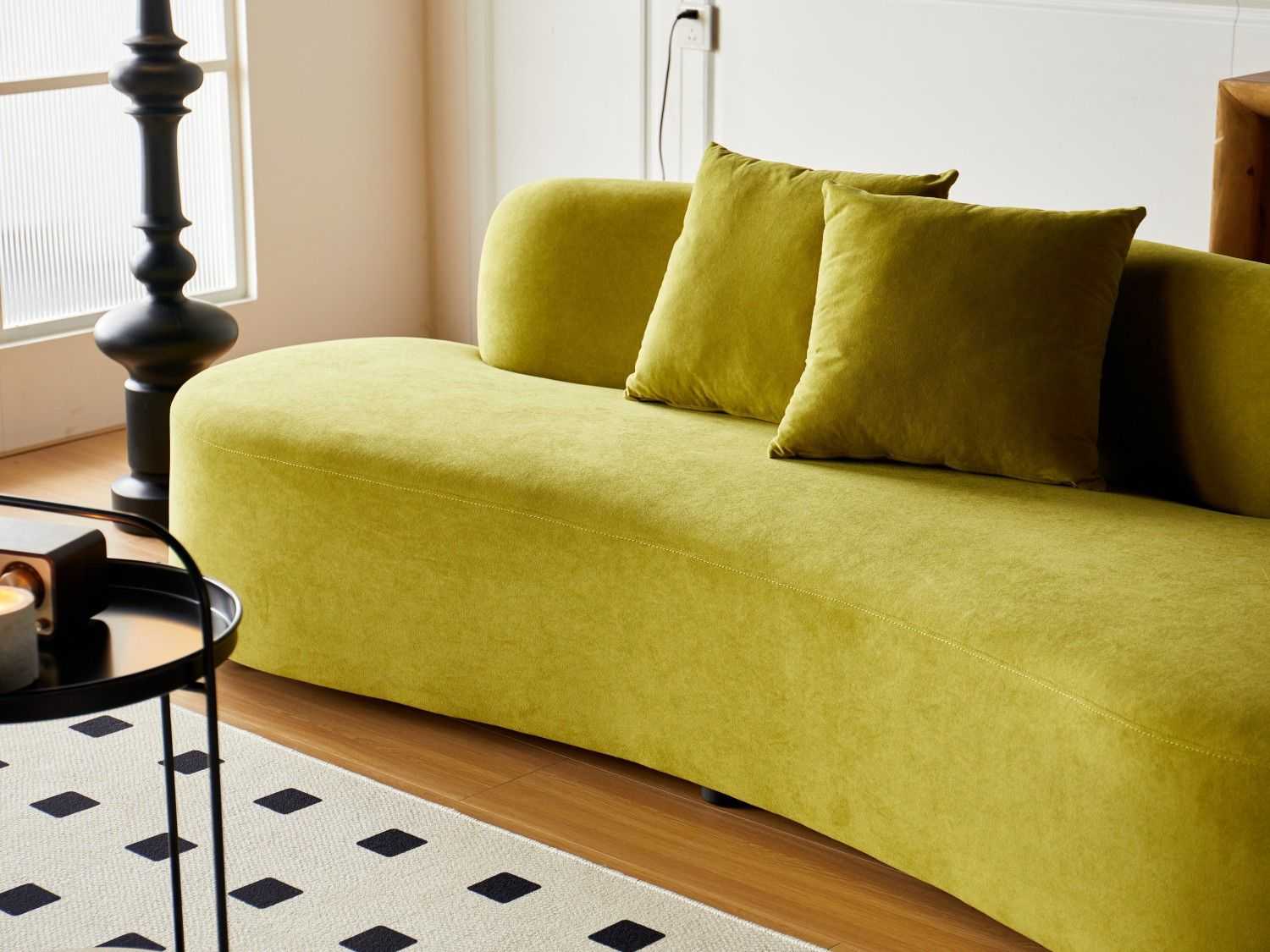 90" Curved Sofa with Throw Pillows, 4 Seater Luxury Velvet Couch with Half Moon Design and High-Density Foam, Ideal for Modern Living Room, Office & Apartment, Olive Green - luxuryhomedecoridea.com