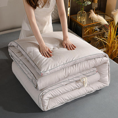 Luxury Cotton Soy Fiber Winter Comforter for Home